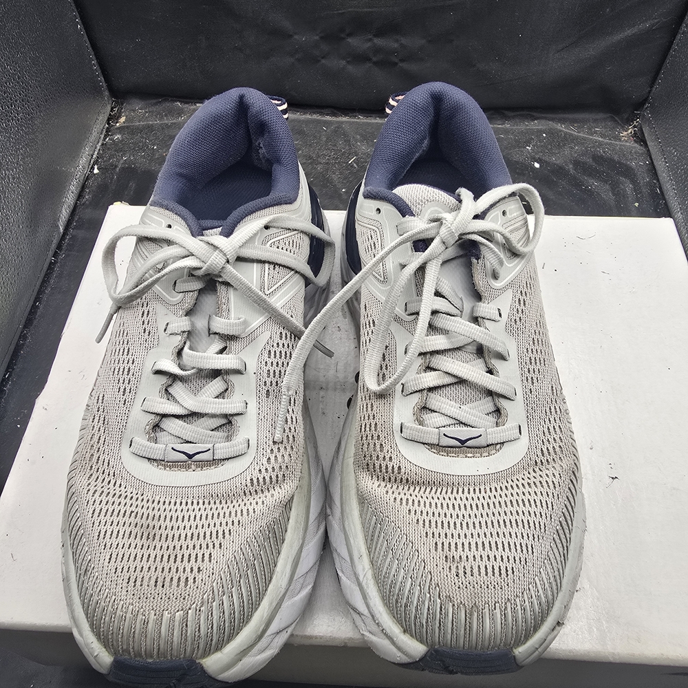 Hoka Bondi 7‎ Women  White and Navy Athletic Shoes Size 8
